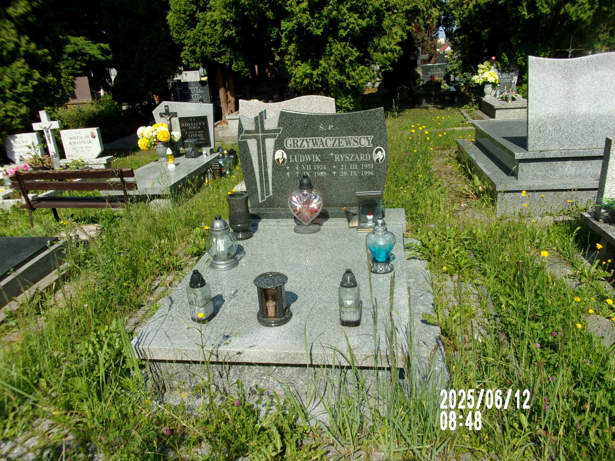 Grób Ryszard Grzywaczewski