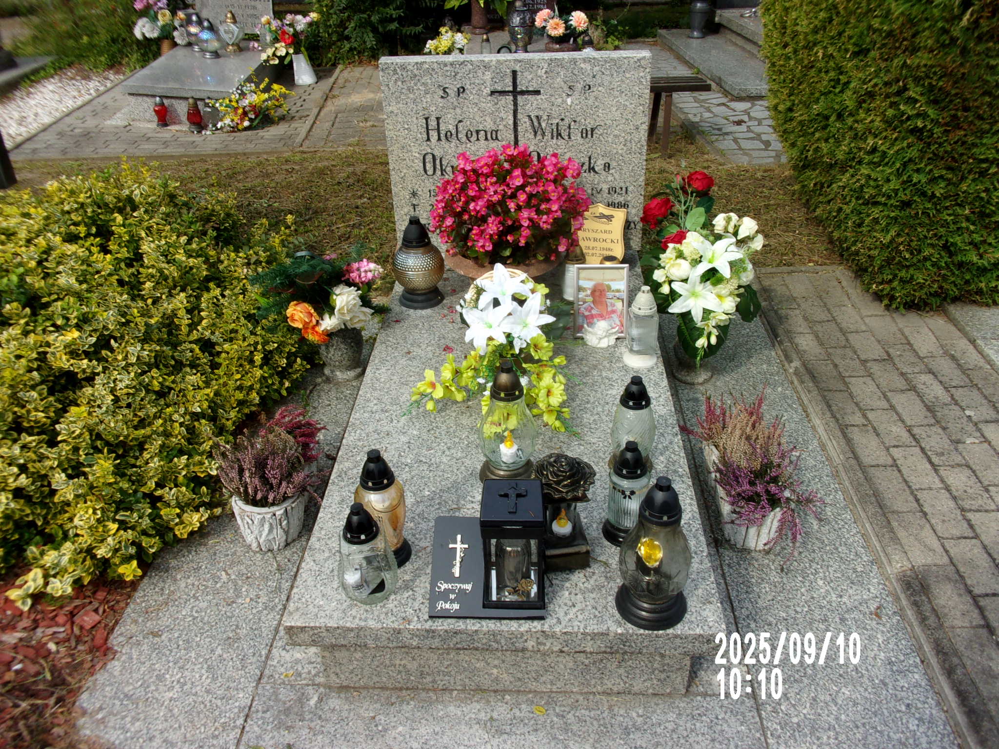 Grób Helena Okuszko