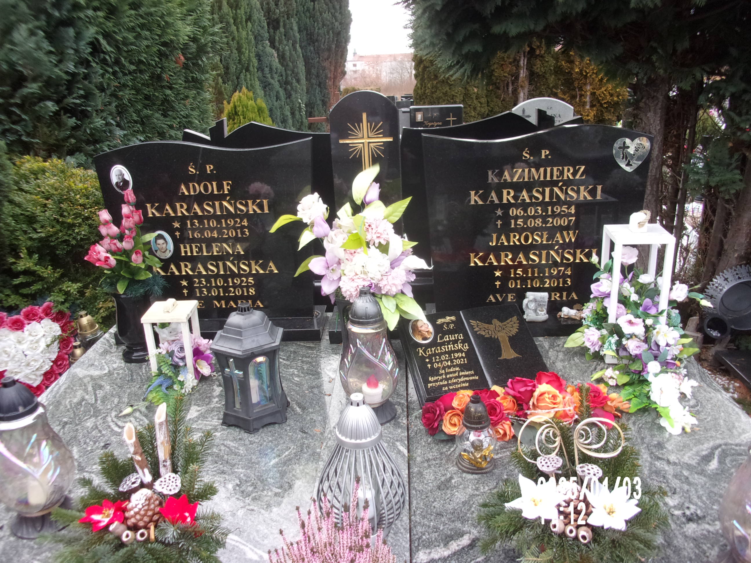 Laura Karasińska 1994 Zgorzelec - Grobonet - Wyszukiwarka osób pochowanych