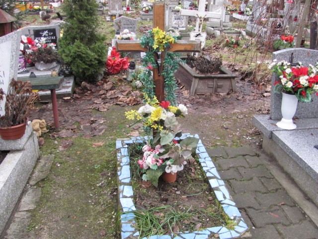  NN Zgorzelec - Grobonet - Wyszukiwarka osób pochowanych